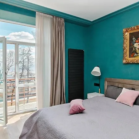 So Wonderful View Apt In Heart Of Downtown Apartment Minsk